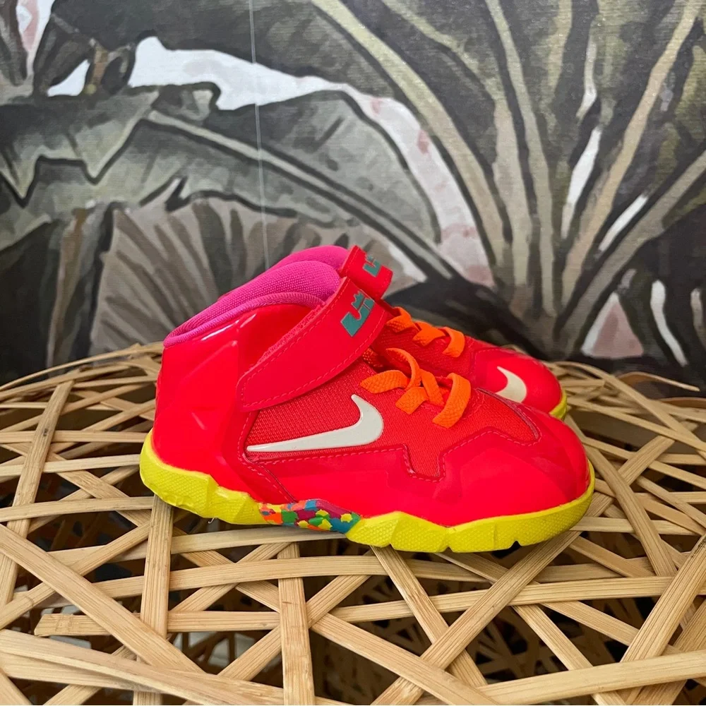 NIKE limited edition Lebron XI FRUITY PEBBLES Orange PINK basketball sneakers